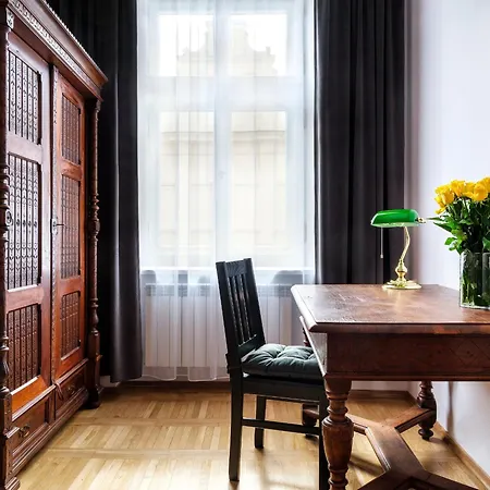 Apartman Golden Market Square By Tyzenhauz